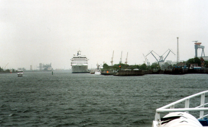 Foto vom Vereinsleben: Maiauslaufen 2004 mit der MS „Baltica“